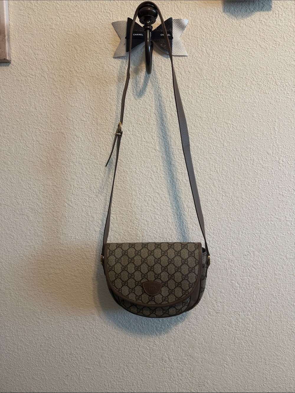 Gucci Beige Brown GG Supreme Crossbody Bag